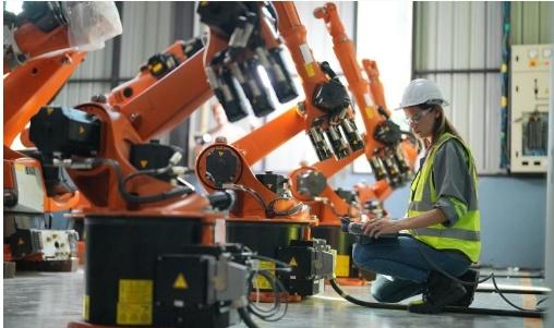 Imagem sobre Descubra por que o Curso Técnico em Eletromecânica é essencial para os setores industriais