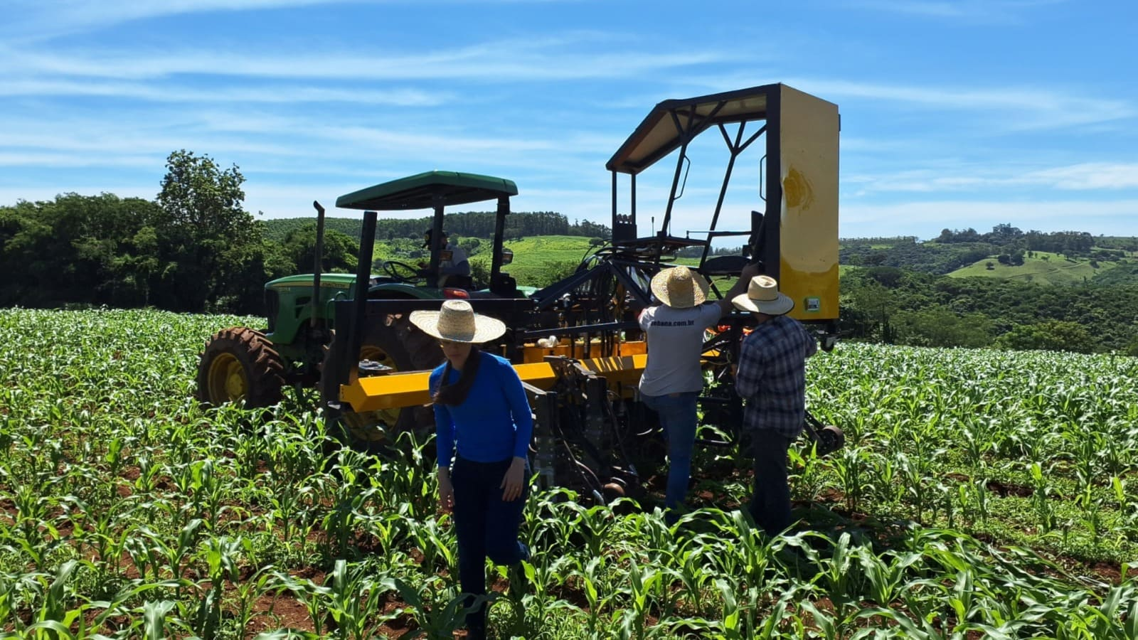 Imagem sobre Tecnologia da Gebana para controle sustent�vel de plantas daninhas � validada com apoio do Senai Paran�
