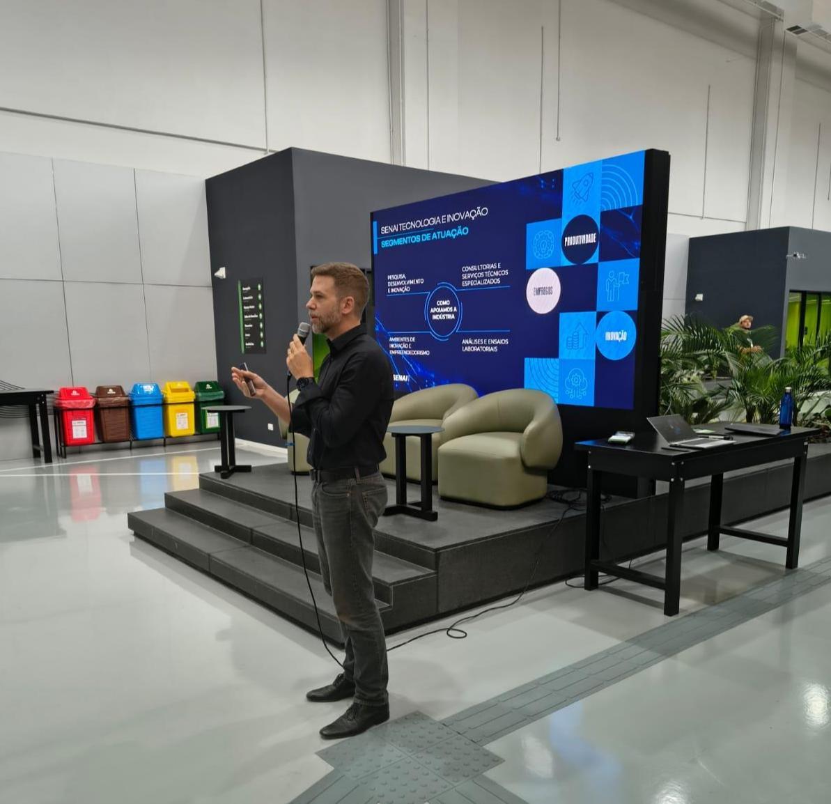 Imagem sobre Caravana de oficinas conhece projeto que prepara setor automotivo para ve�culos el�tricos e h�bridos